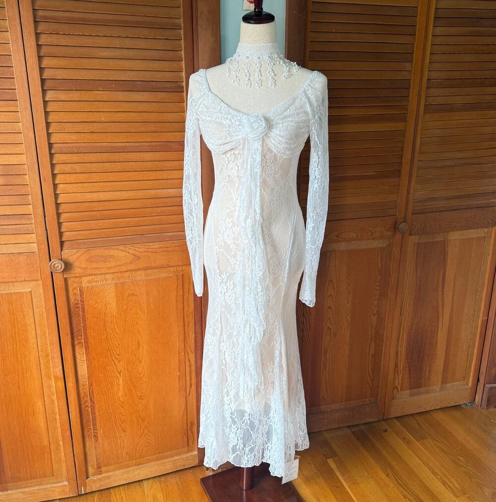 Whimsigoth Victorian Steampunk Lost Age of Innocence White Lace Rose Dress M